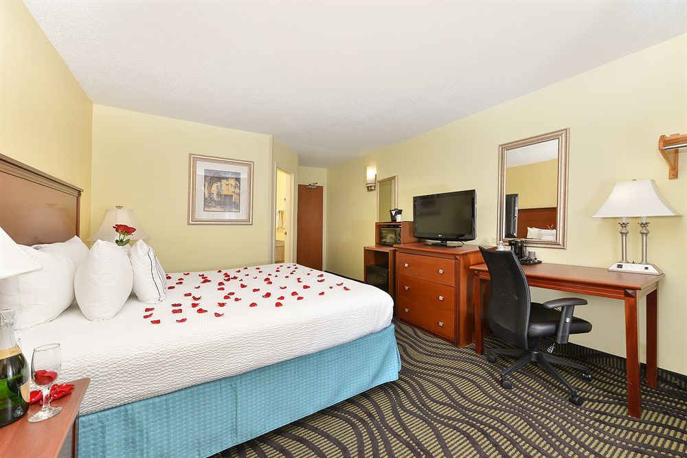 Baymont By Wyndham Savannah Midtown Eksteriør bilde