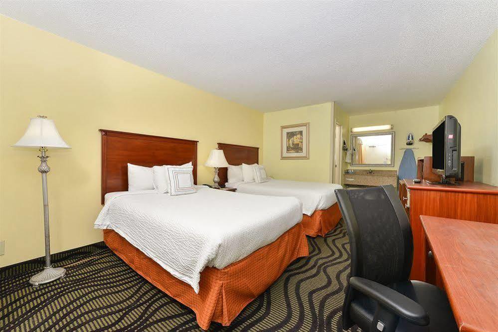 Baymont By Wyndham Savannah Midtown Eksteriør bilde